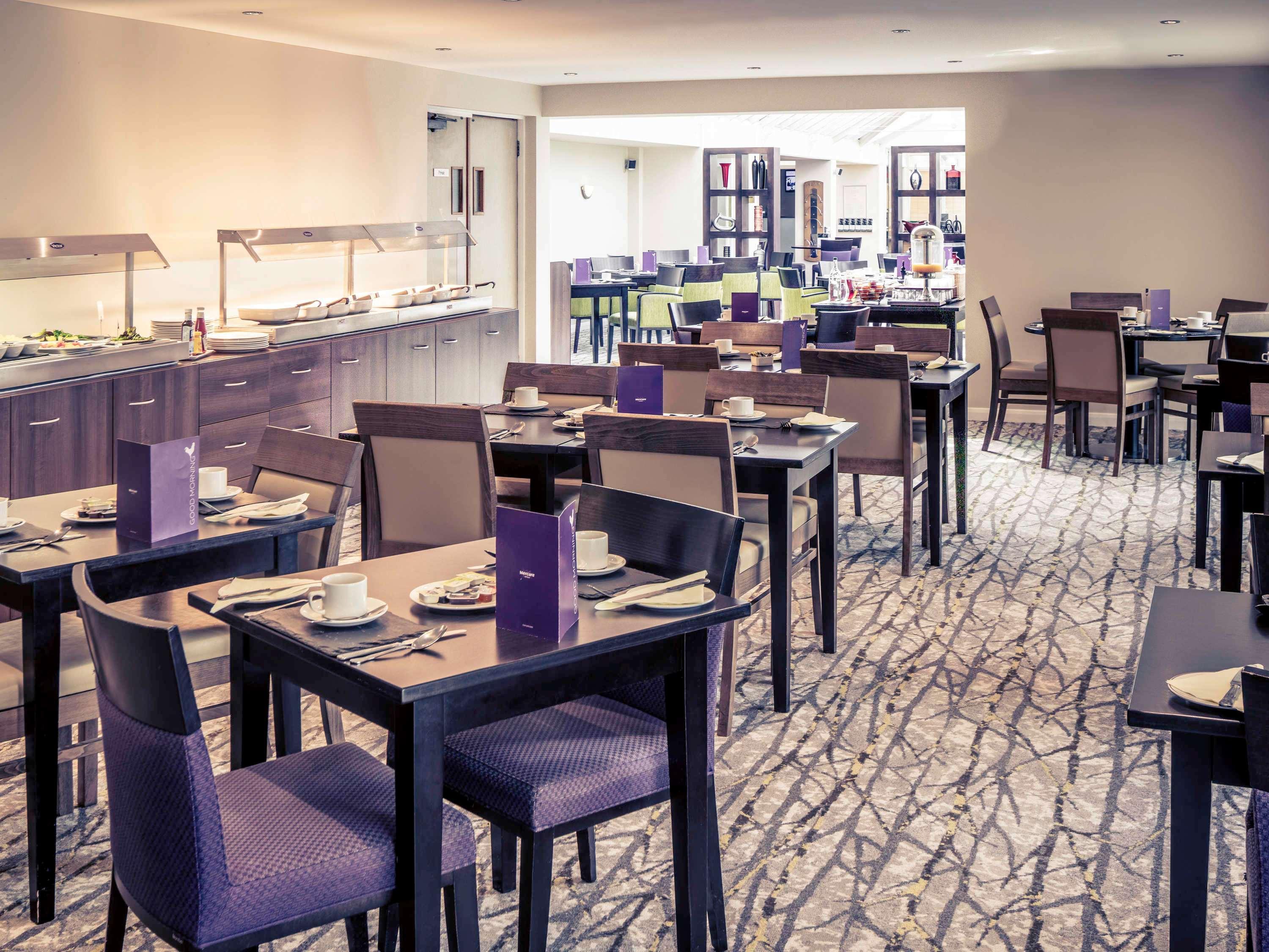 Mercure Hatfield Oak Hotel Bagian luar foto