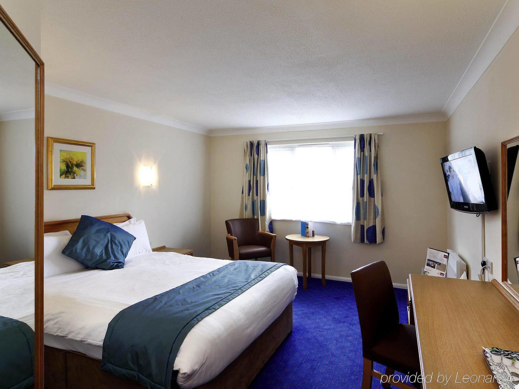 Mercure Hatfield Oak Hotel Bagian luar foto