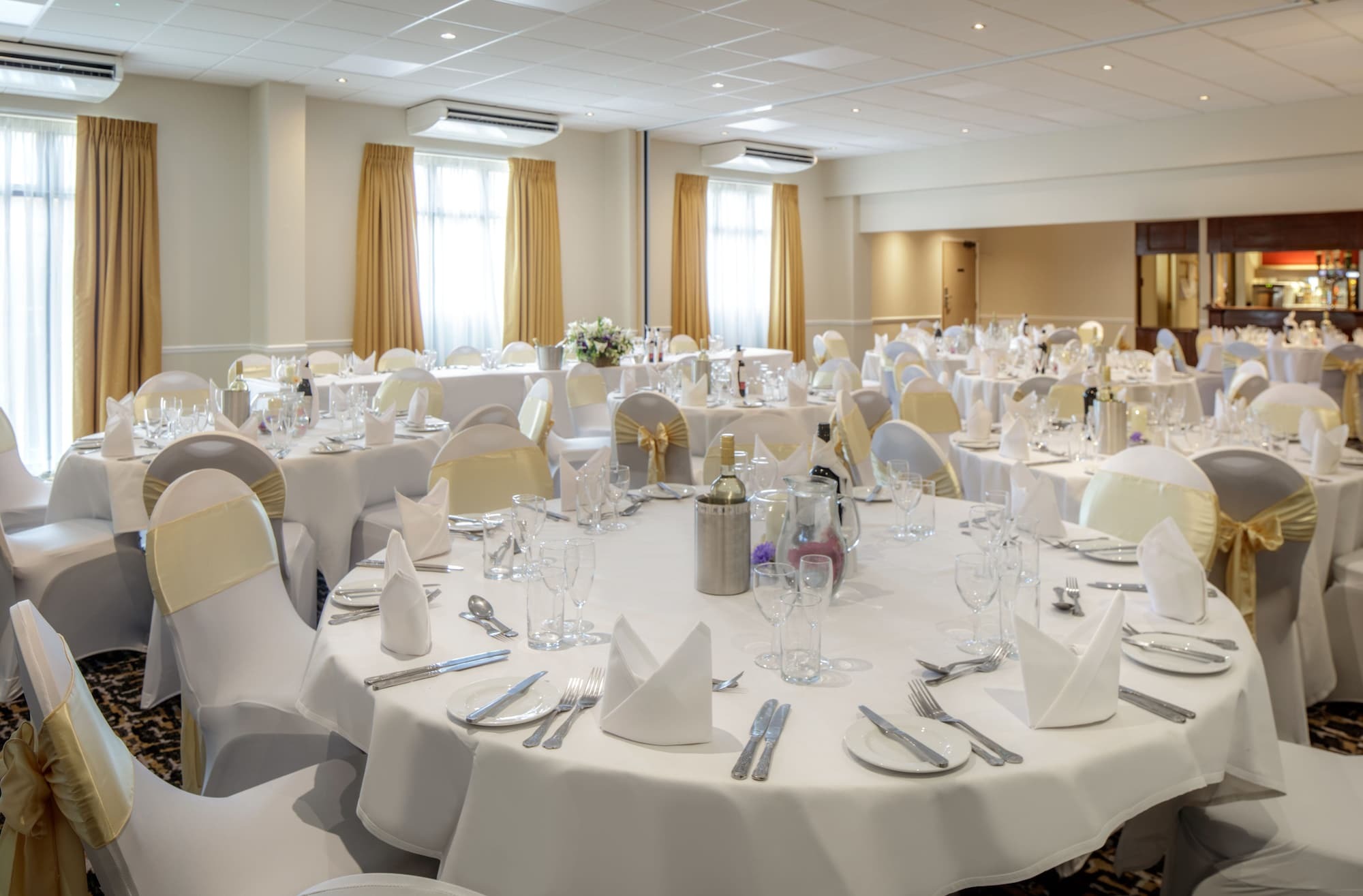 Mercure Hatfield Oak Hotel Bagian luar foto