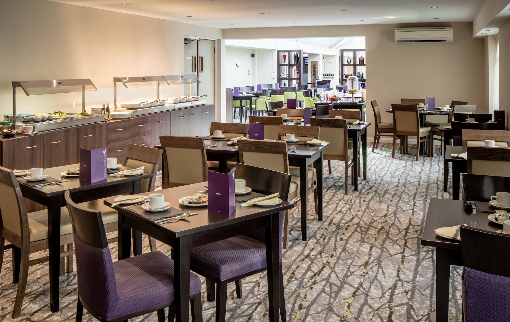 Mercure Hatfield Oak Hotel Bagian luar foto